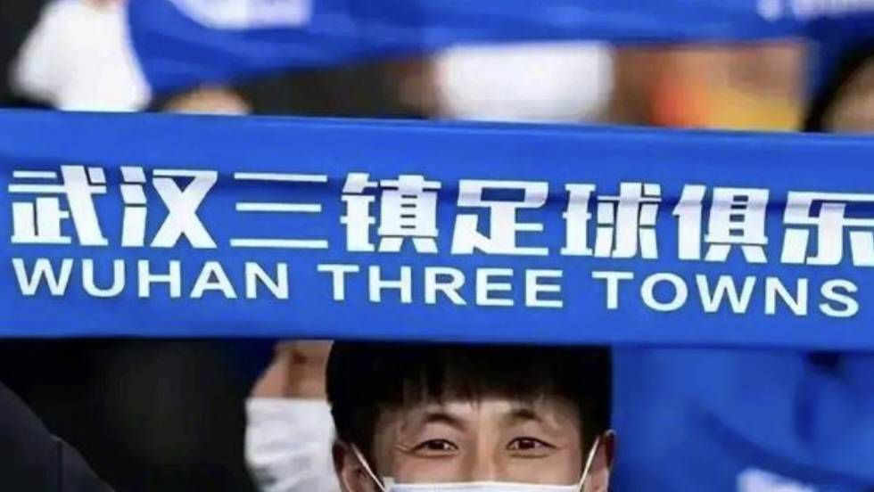 含紧一点h边做边走女男视频